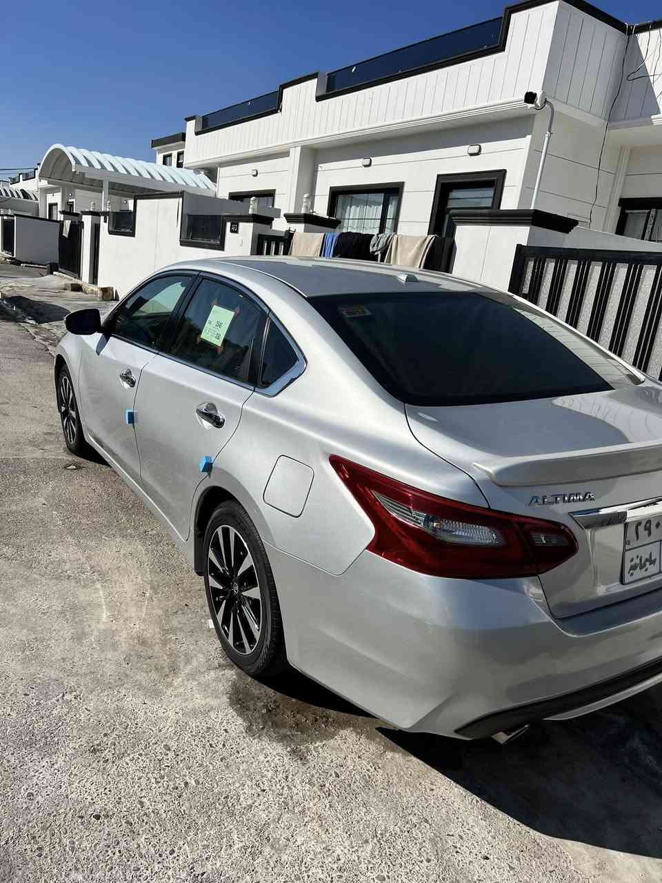 للبيع. نيسان التيما. موديل. 2018 فئه. SL
فول. مواصفات عدى. الفتحة. حادثه. موضح بالمنشور. كفاله. عامه. بدون اي تبديل اي. شي. ماشي 87 الف ميل. 
تخم تاير جديد. حدايدة. جديد. كير مكينه. مكفولات. ادامه. منظومه بانزين. جاهزة. من كل شي. 
رقم سليمانيه. جديد. رقم. وسنويه. وهزه. 
تحويل. ثاني يوم. 
السعر. 135 وبيه مجال حق الجيه. 
العنوان. ذي قار. قلعة. سكر
متواجد ايضا. في. كلار. 
***********
