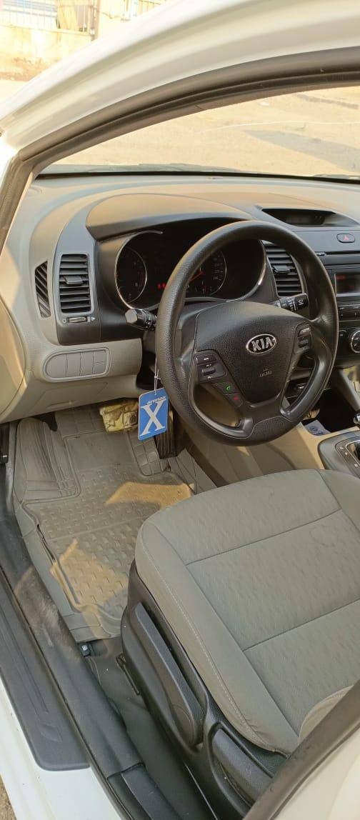 السلام عليكم
كيا سيراتو 2017 خليجي مكفوله من الضربه والصبغ فقط بارد قد شبر بالجاملغ الأيمن رقم بغداد ألماني بأسمي

السعر 135ورقه
مكاني بغداد الغزاليه ***********
