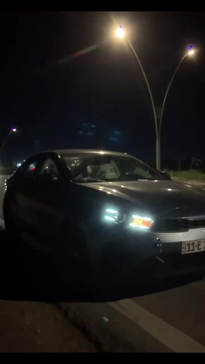 سيراتو. 2023
خليجي مكفوله عدا بارد كلش قليل بخشم لجاملغ  

كير محرك حداديه. مكفول 

ماشيه ٦٥

محرك ١٦٠٠

لمكان ديالى 

السعر ١٤٥
***********
