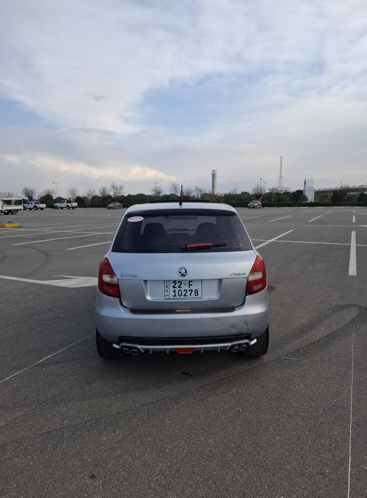 سکودا فابیا مودیل 2015 
تبریت توماتیک چوار جام کارەبا ویل کەپ ڕقم سنوی 2030 هەزەو فعس 2026 کیرو مکینەو هەموو گیانی بەشەرت ماڵی دۆستە بێ کێشە 4پارچە صبغ  عنوان اربیل سعر 62$مەجالێکی کەم 
ڕقم موبایل *********** أربيل, العراق
