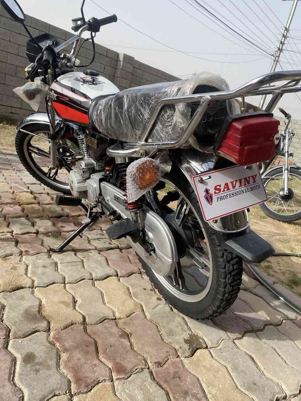 دراجه ايراني للبيع موديل 2021اوراق منفيس فقط كهربائيات كله شغاله السعر 500وبي مجال للشراي  للستفسار  *********** مكان الرمادي جزيرة البذياب
