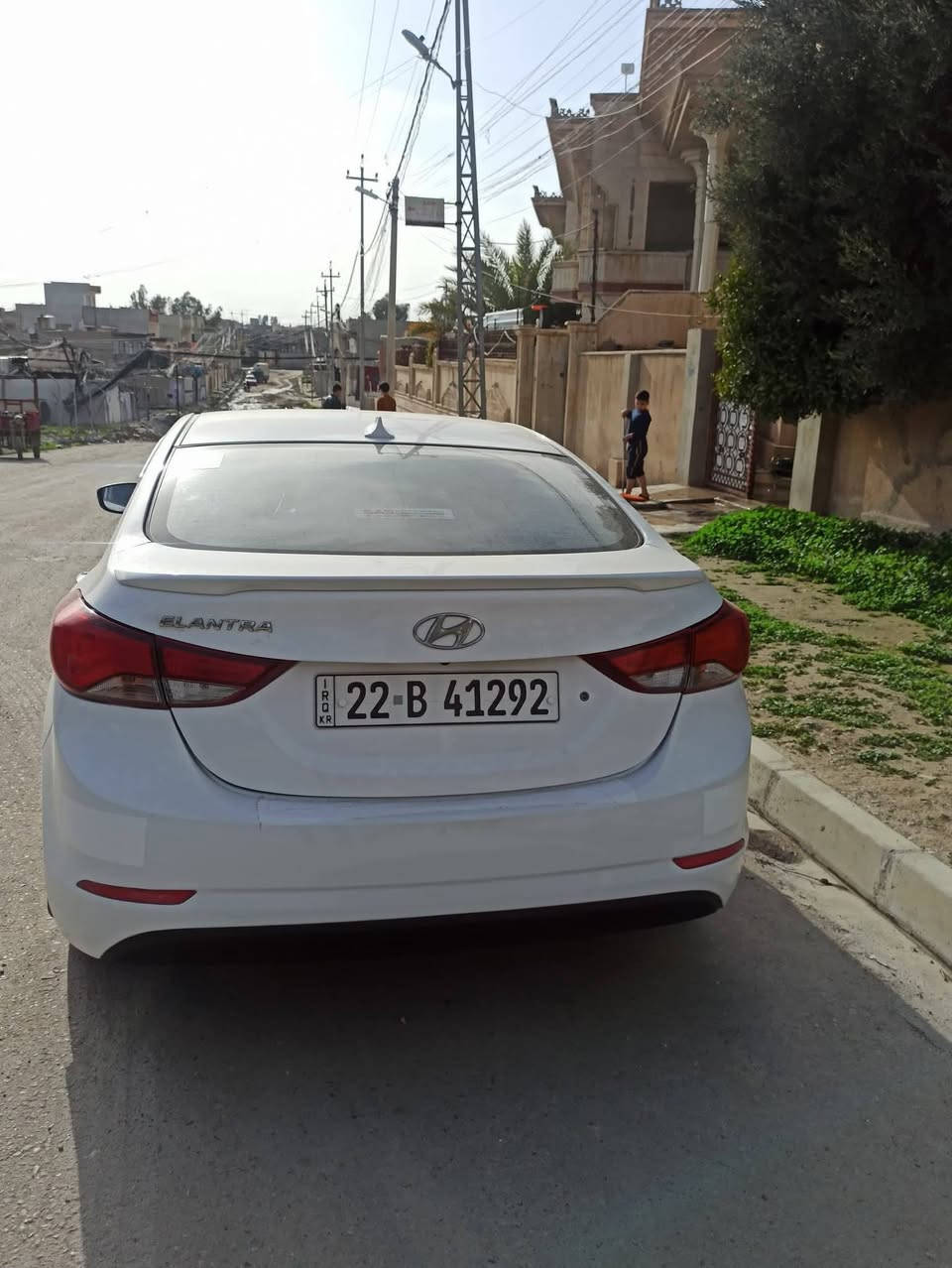 السلام عليكم 
النترا 
موديل 2016
موصفات فول ماعد بصمه 
سلايت تبريد قطعتين تحكمات  شاشه وكامره 
رقم اربيل الدولي
هزه و سنويه جديده 
وارد خليجي 
محرك وكير شرط
محرك 18 دوش مال كصه جديد شرط ما مفتوح
ماشيه 197 كيلو 
سياره بدون صبغ بيها داىر تعديل بارد وبيها ملاحظات
شرط التحويل 
السعر135$وبيها مجال 
🛑ملاحظه مهمه
 يرجى الاتصال من  الساعه 9 صباحأ إلى الساعه 9 مساء
#العنوان موصل الجديده شارع بغداد مجاور سنتر بغداد
#مكتب ال رزان للسيارت
***********
***********
