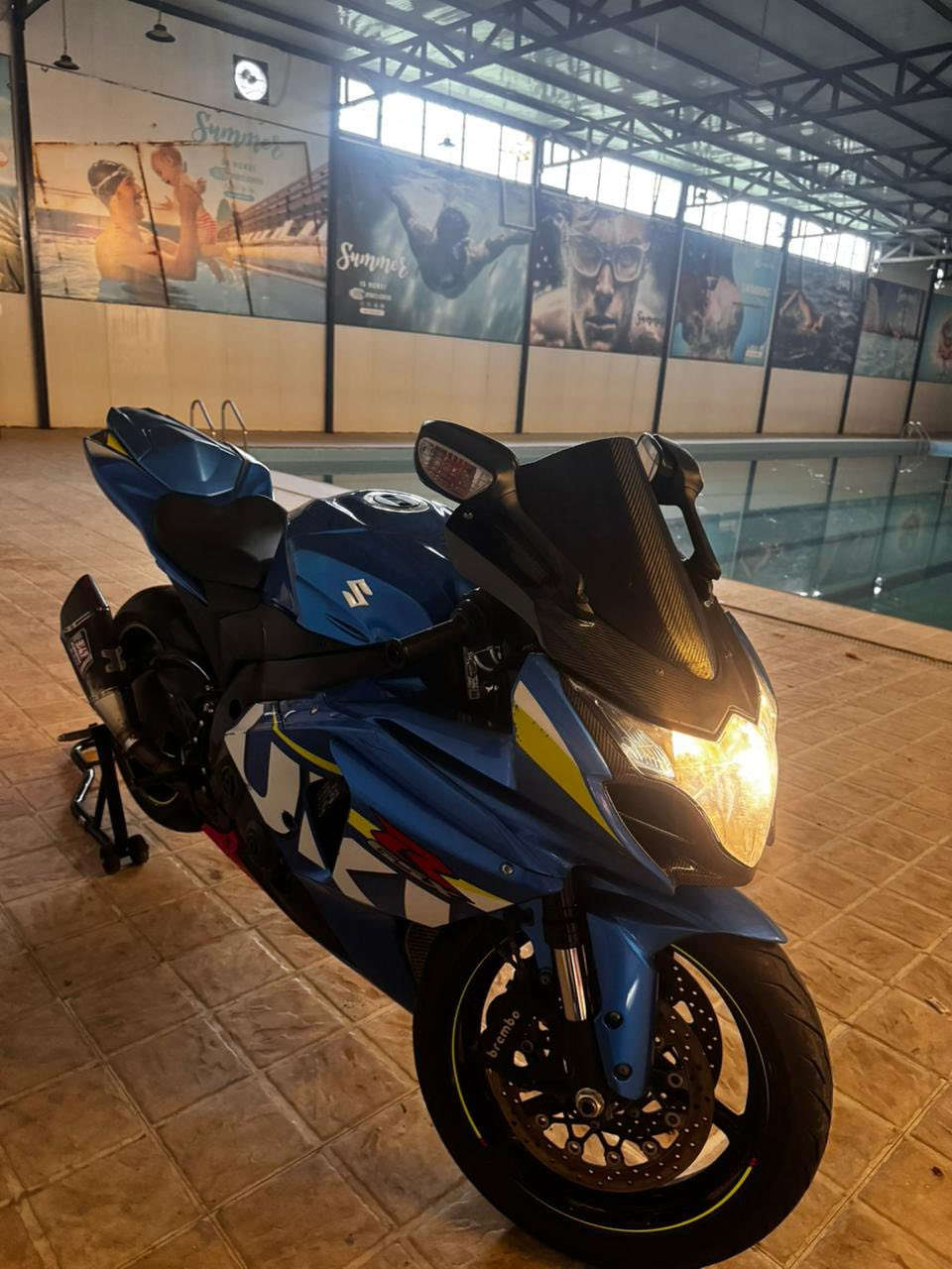 جكسر 1000 موديل 2016
ماشيه 18الف 
بدون رقم

مكفوله عليها برمجة وكزوز يوشمورا اصلي

مكاني بغداد للاستفسار ***********
