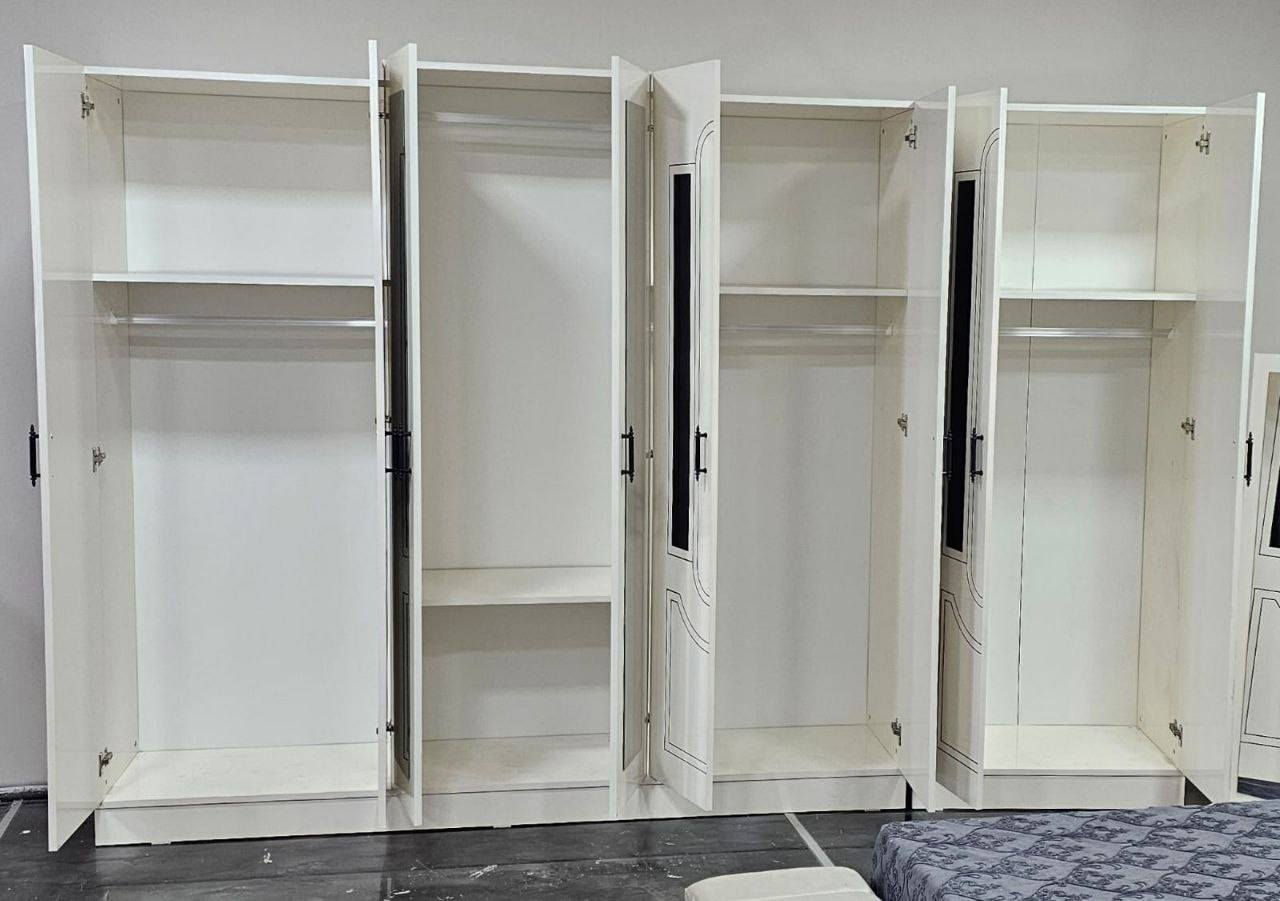 السلام عليكم 
غرفة نوم تركي موديل كوتا 

10 قطع سرير مخزن 
مكان بغداد ويوجد توصيل للمحافظات
السعر خاص


**إذا كنت صاحب هذا الإعلان وتريد حذفه لأي سبب، رجاءا أرسل رسالة إلى الدعم الفني**