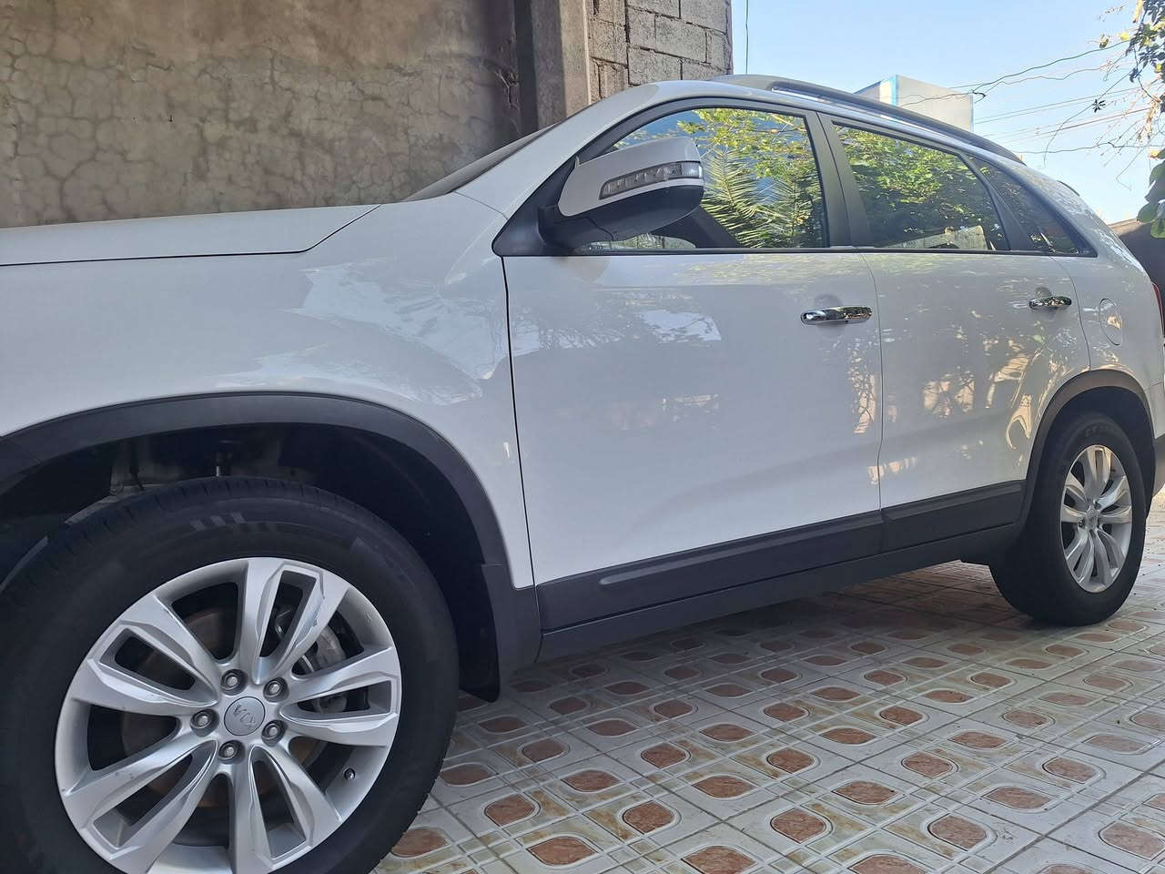 سلام عليكم
سورنتو  موديل 13خليجي  6 سلندر مكينه سياره فول مواصفات كلين 
مري شفط
اشاير بالمري 
 
بصمة تشغيل 

 7 راكب 

ثلاث قطع تبريد 

حساسات امامية 

حساس 
السعر  180 اتصل على الرقم ***********
