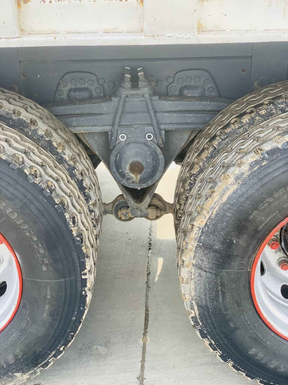 سلام عليكم فالفو إف 10 لبيع موديل 97مجموعه لا صرف والا بخار تخم تيرت جديدسنوي حديد حصت كاز بي مكان سيارة كركوك رقم ***********
