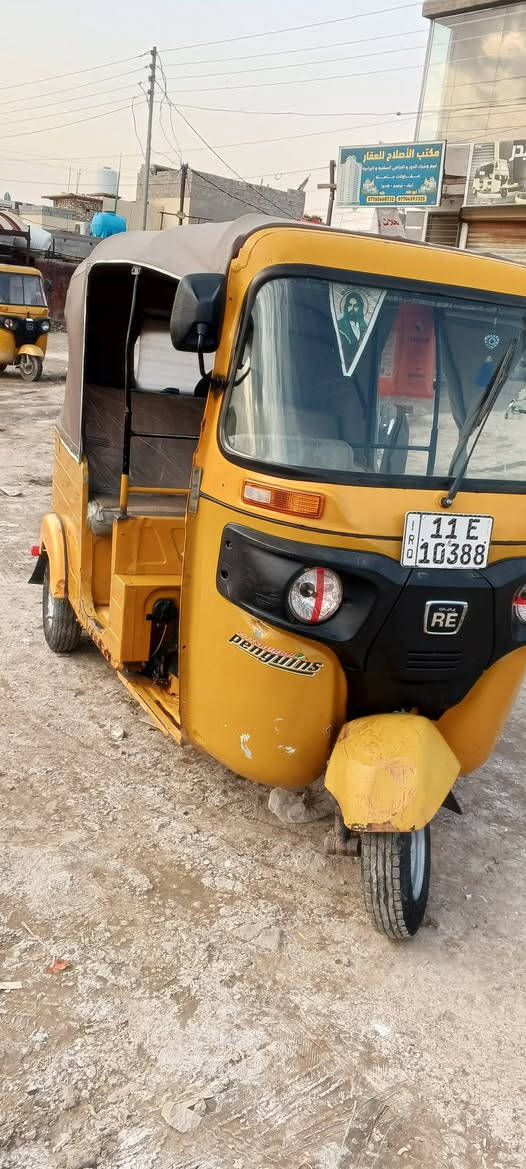 سلام عليكم تيك تيك موديل 2020 شهر ا 6 ماكينه خير من الله  اكسين نظيف كهربائيات كلها شغاله تيك تيك خير من الله جاهزه للشغل رقم انجليزي  سعر 6500 وبيها مجال
مكاني بغداد مقابيل بوب الشام شارع الجزيره رقم الهاتف ***********
