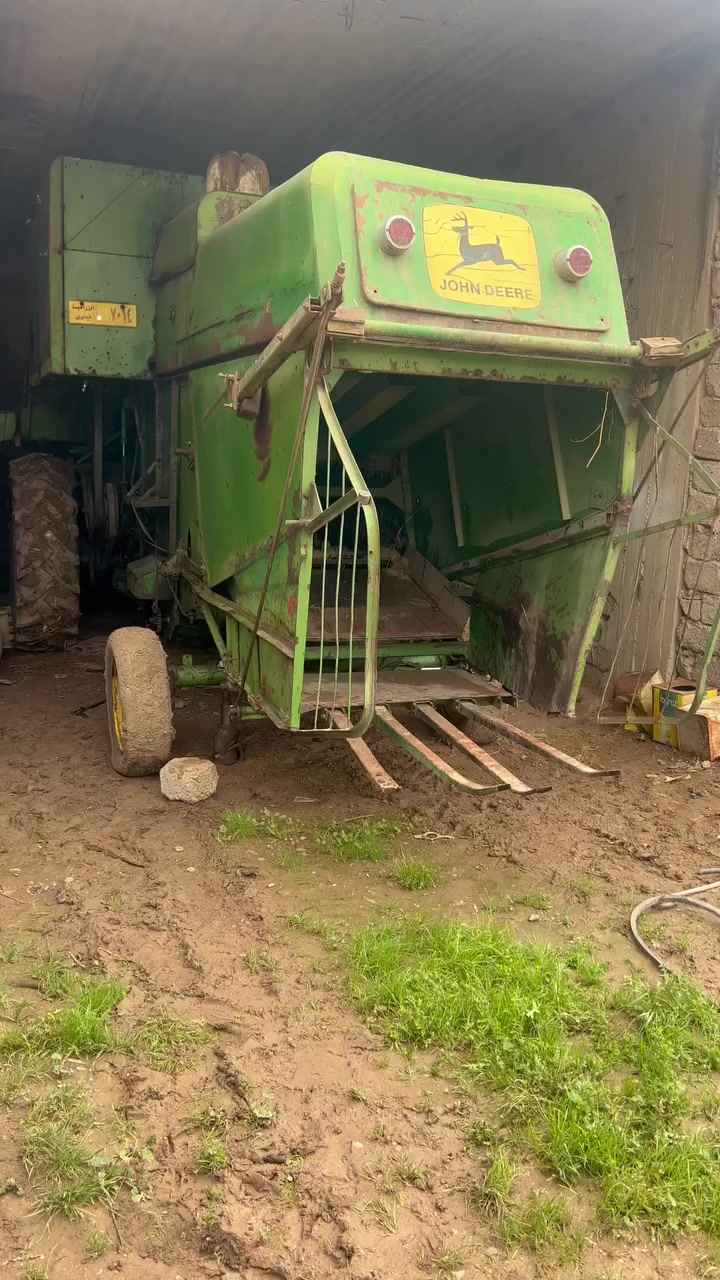 جوندير للبيع 81.           محرك وشاصي واكسنات وكير ومعمل كله جاهز  السعر 10 مليون***********/***********
