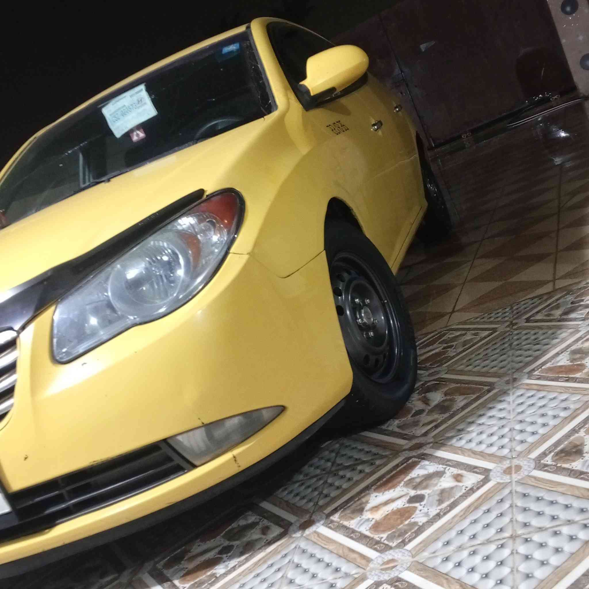 سلام عليكم لنترة مقدس موديل 2009للبيع سعر 98ورقة وبيهة مجل  مكان  ديالى سراجق رقم ***********
