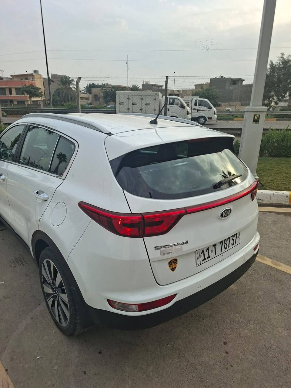السلام عليكم سبورتج 2019 خليجي وكاله الدولية مكفوله كفاله عامه لا صبغ ولا بارد ولا حالوب ولا رصعة.. السياره جديده جدا ومال بيت.. ماشيه 68 الف كيلو حقيقي السياره باسمي ورقم الإنكليزي الجديد وهزه جديده وباسمي تحويل ثاني يوم..محرك 2000 دوش كير ومحرك كفاله على وضعية الشركه حساسات امامي وخلفي ومري شفط وتبريد قطعتين و 5 ويل كب وفول تحكم ستيرن وكاميرا اصليه وشاشه وداخلها جديد كلش مال بيت.. بغداد الكرخ.. السعر 198 وبيها مجال.. رقم الواتساب ***********
