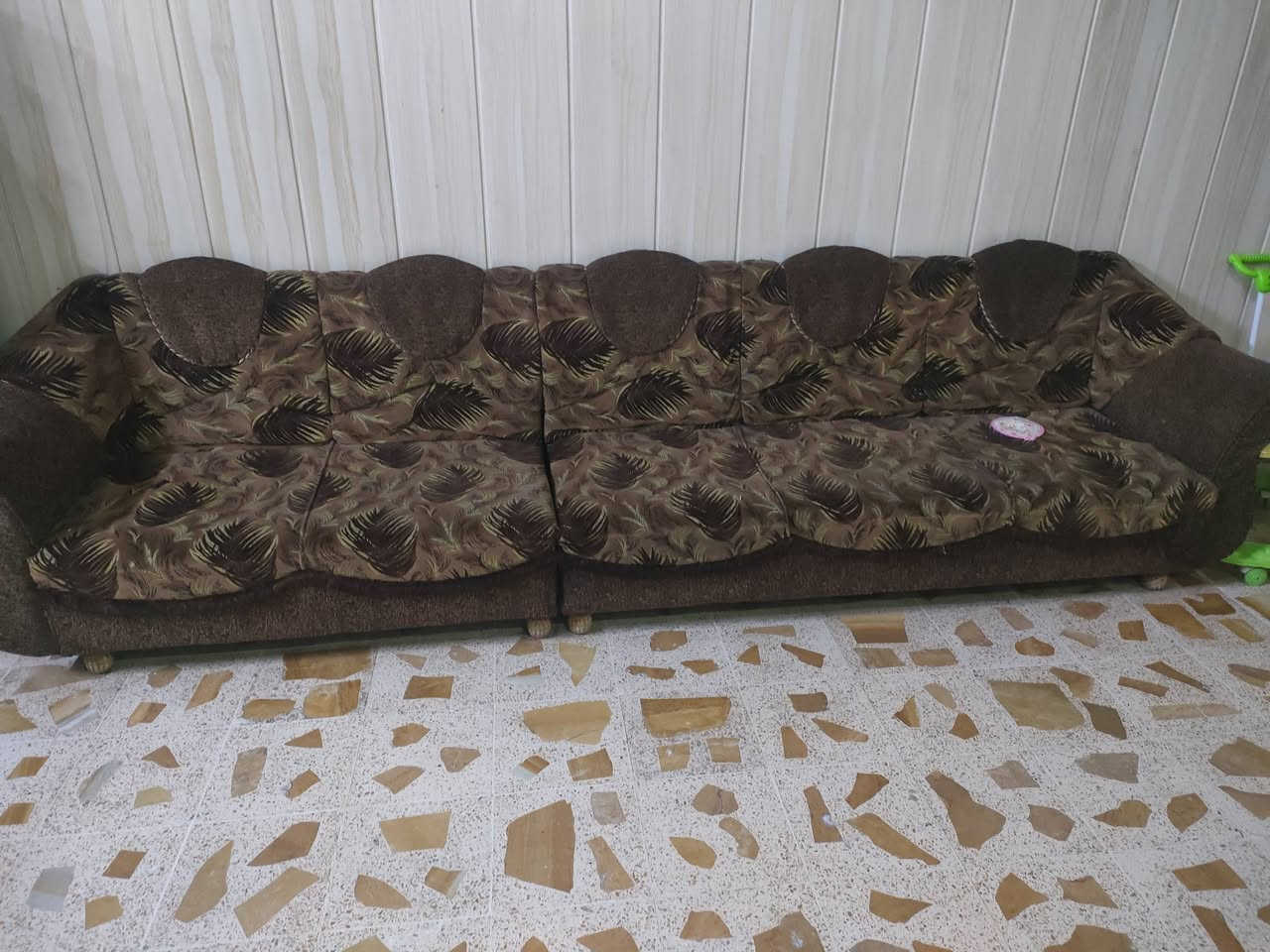 بيع ديوان 5 قطع  مع قطعتين طوال سعر كلي 150 موقع موصل الايسر


**إذا كنت صاحب هذا الإعلان وتريد حذفه لأي سبب، رجاءا أرسل رسالة إلى الدعم الفني**