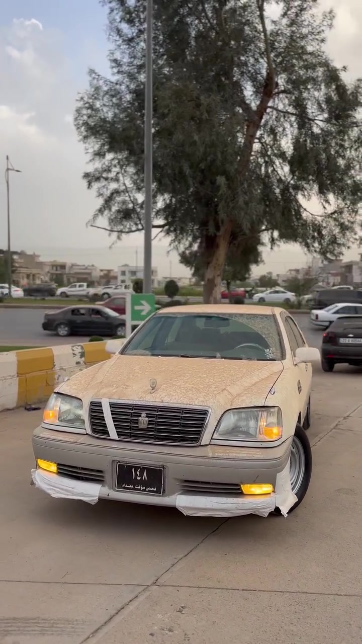 سڵاوی خواتان لێبێ  مەلیکە ٢٠٠٢ 
بڕاوەیە
دیفۆڕی بچوکە 
گێڕ و مەکینە  
بە شەرت 
سەقف بە شەرت 
یقرچێکی بچوکی پێشی هەیە لەگەل یەک 
تۆزلا لای قەپاخی بەنزینەکەی 
بەقەت دەمی پەرداخێک  
***********
36$ مەجالێکی کەم
