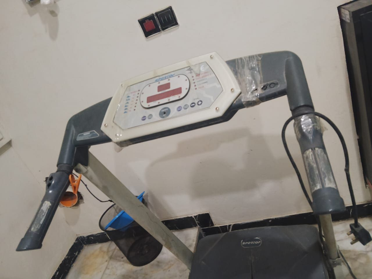 جهاز جري شغال نظيف سعرة١٥٠بي مجال مكلف بل نسر ‏‪***********‬ شراي يتصل عله رقم
