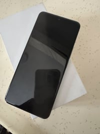 هونر 200 للبيع ذاكره 256 نضيف جدأ استعمال قليل  السعر.    300 07800871...