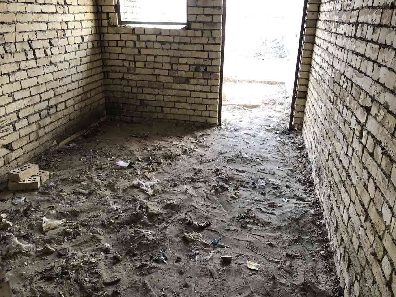 سلام عليكم
مشتمل 140متر طابوك طابقين 
3غرف نوم شارع عرضه12متر 
طابو زراعي 
ب قريه المختار شارع غزه 

الرقم ***********
