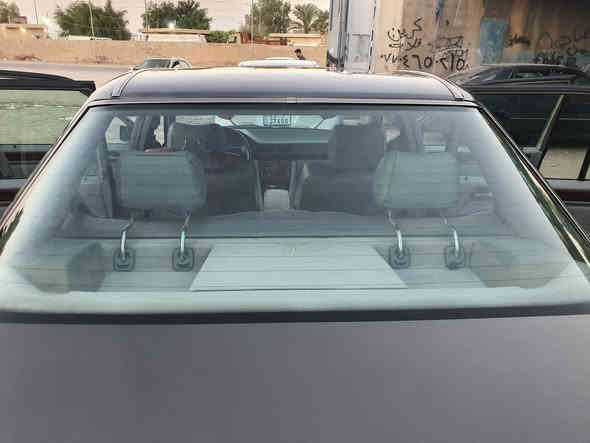 السلام عليكم 
مارسيدس دب موديل 1991 رقم بغداد مميز  حجم 300 عنكبوت 
سيارة على البلاد  بدون ضربة بدون خياس القواعد على البلاد مصبوغة جمالية   تخم تاير  وباتري جديد كشنات جلد  وكهرباء  بإسمي  وتحويل مباشر     ***********     خابر وتدلل 
سعرها 95 ورقة وبيها مجال للطيبين     وكلشي اكو بالسوگ  والتوفيق للجميع    🌹
