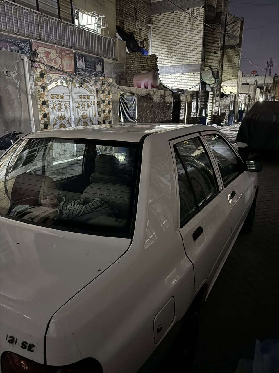 سلام عليكم 
سايبه للبيع فقط موديل 2016 استيراد خاص إيراني ايرباك السيارة قبق مال بنزين قبق من ضمة غاز استيراد خاص 
‏دش بول العالي رقم الجديد الإنجليزي 
السياره جاهزه وأي نقص مابيه 
ماشيه 124  شواصي جدد كلش 
تبريد ثلج تدفئه تخم تاير صدر جديد 
والسياره جديده احلا من الصور بهواي ومال جناي 
بيه فقط جامرلغ خلفي بي طخه مثل ما وضح بالصورة 
‏السعر 53 ￼ ورقه 
للاستفسار بغداد مدينة الصدر 
***********
