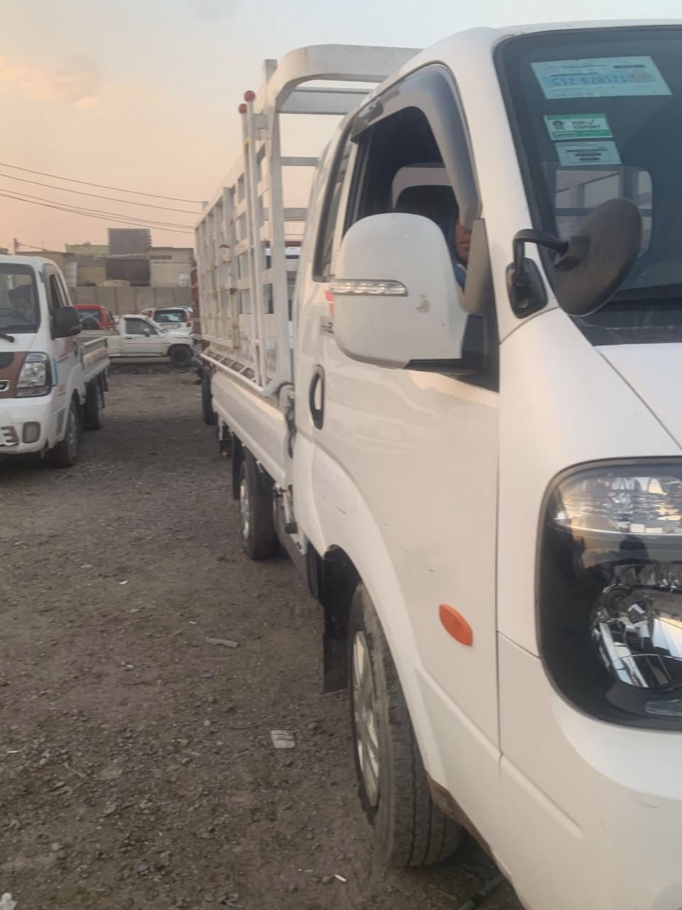 السلام عليكم
كيه حمل مسكر 7كير كير ومكينه كفاله من تبخير والتنقيص 

بيها شخوط ب باب الصدر والسايق وبيها طخه بل ربع اليمن 

مصبوغه حداديه جديده تبريد شغال رقم بابل السعر 110 وبيها مجال العنوان مدينه الصدر ***********
