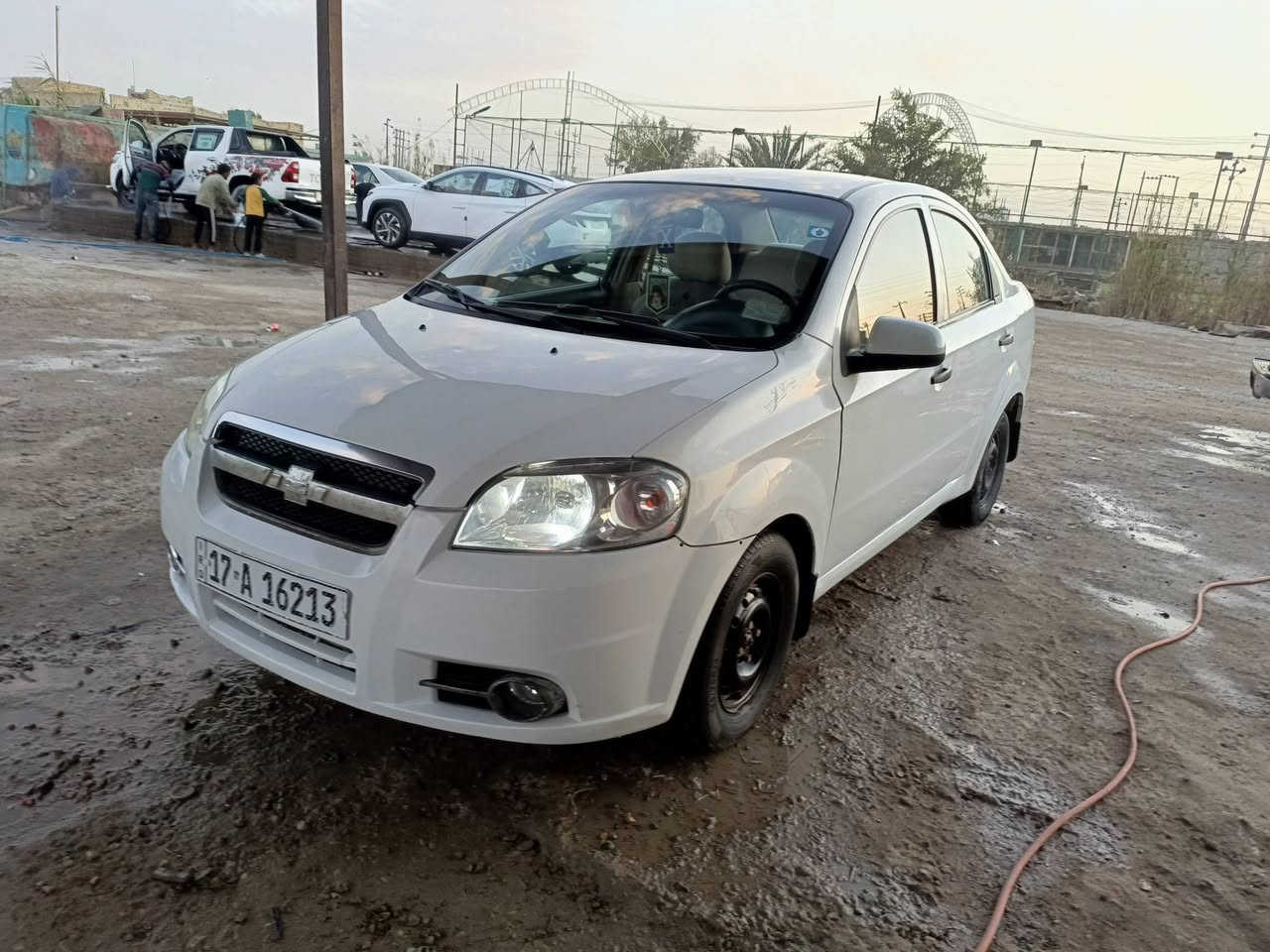 للبيع افيو موديل 2013  محرك 1600جديد رقم مثنى تحويل  مباشر راعيه يريد مداور كير عادي سياره بيهه بابين صبغ جهت سائق باقي كفاله السعر 65 وبيه مجال  العنوان الديوانية الحمزه الشرقي ‏‪***********‬‏
