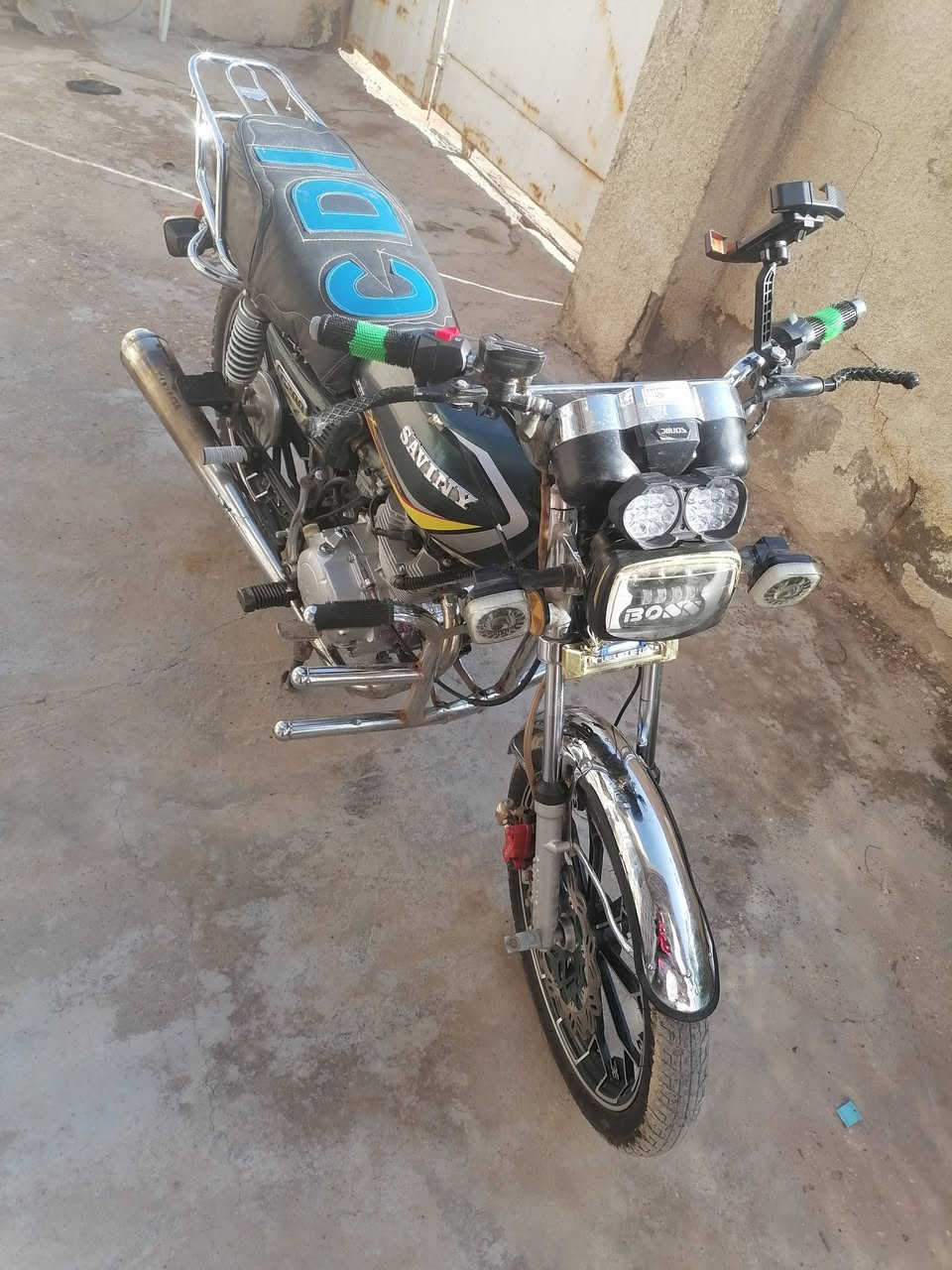 السلام عليكم سيفان ٢٤ للبيع أوراق كامله دراجه خير من الله سعر ٥٥٠ وبيها مجال مكاني صويره ***********
