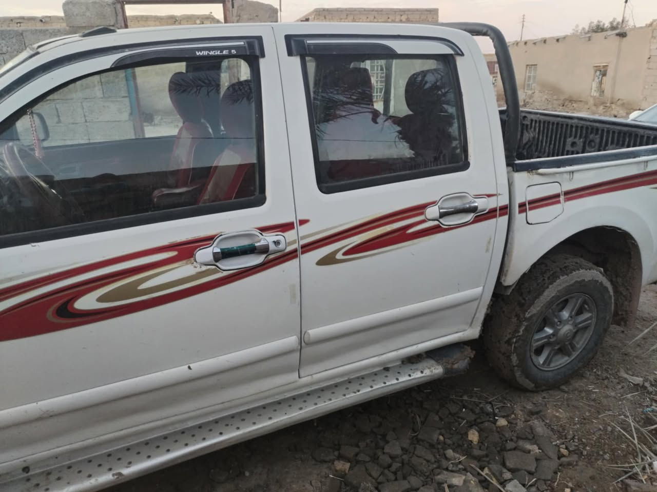 السلام عليكم گريت ويل موديل 12
سياره جاهزه سنويه نافذه بل26 مكينه وگير خير من الله 
رقم قادسيه الماني مكان الديوانية السعر 55 وبيها مجال 
الاستفسار على ***********
