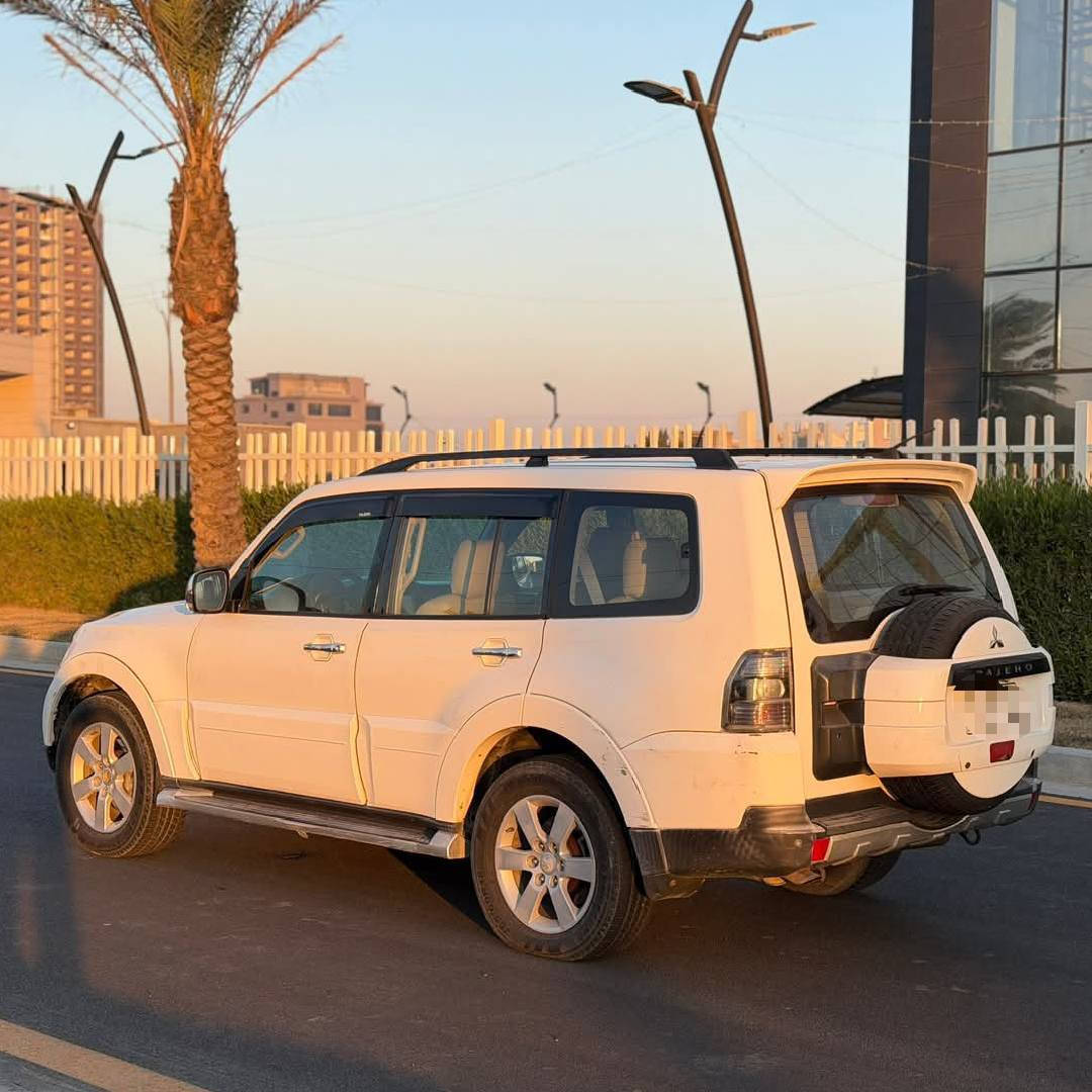 ‏‪.
سلام عليكم 

باجيرو حبتور  (فول مواصفات). 2008

 مكينه 3800  
السياره فول مواصفات
فتحه. فور ويل 
4x4
كشن كهرباء
تدفئه كشنات 
تحكمات ستيرن 
مري شفط اشاره بل مري
شاشة
حساسات خلفية
كامرة خلفية
سياره جاهزه خير من الله
كير محرك تبريد خير من الله

 بيهة قطعة ونص صبغ اثر شخوط و سونار مرفق تكدر تشوفة

السعر 117

مكاني حلة 

 ‏‪***********‬‏  للاستفسار الاتصال على الرقم
