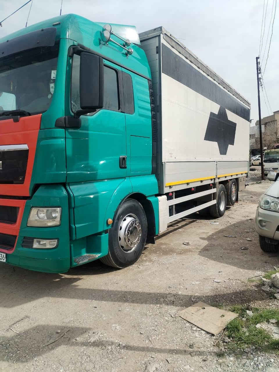 سلام عليكم  للبيع مان بريفان موديل ٢٠١٢ بسمي سنويه ٢٠٣١ جاهز للعمل  تخم تاير جديد كير ومكينه واكسل بل ضمان معايزه شي بس ستر الله  ما متواجد عل فيس  هاتف ***********
