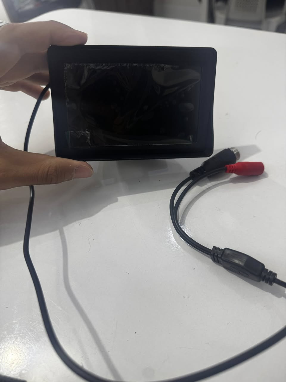 كامرة سيارة 
✅ رؤية واضحة أثناء الرجوع للخلف
✅ كاميرا مزودة بإضاءة ليلية LED
✅ شاشة عرض ملونة
✅ تركيب سهل مع جميع السيارات 12 فولت
✅ كاملة مع الأسلاك وملحقات التثبيت
سعر25توصيلها مجاني 
مع هدية جميلة 🎁🥰


**إذا كنت صاحب هذا الإعلان وتريد حذفه لأي سبب، رجاءا أرسل رسالة إلى الدعم الفني**