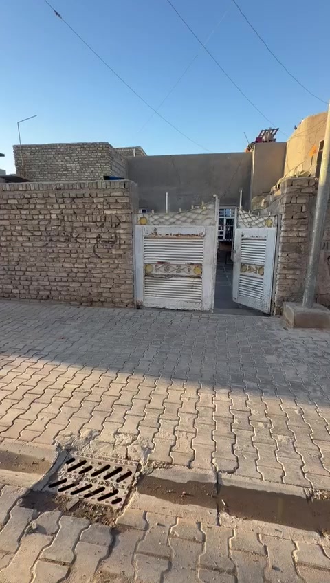 سلام عليكم بيت للبيع ***********
