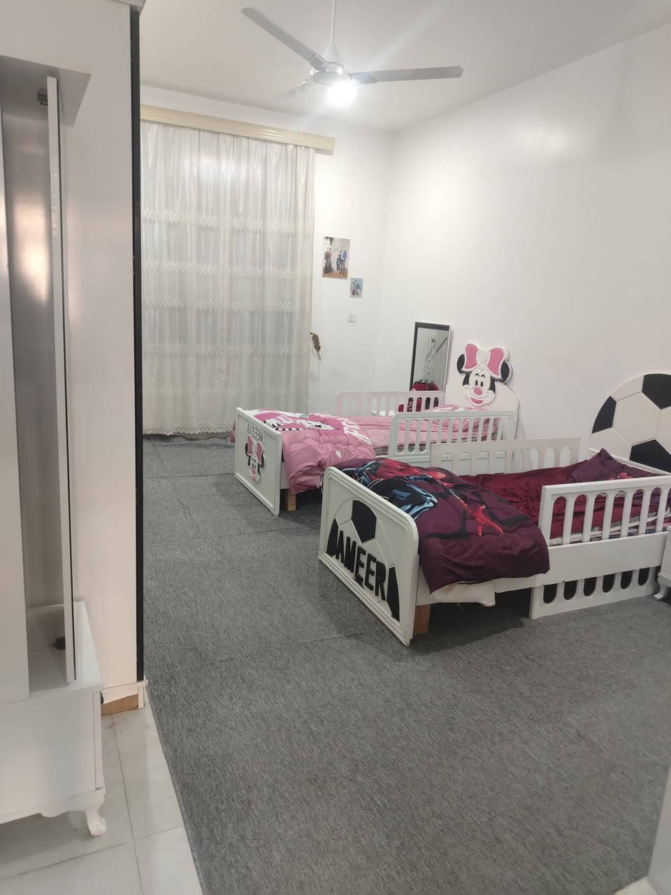 المنزل
في التقيه الثالثه يبعد ٧٥ متر عن شارع نجف ديوانيه قريب عل مازن البنجرجي 
طابو زراعي سند ٢٥
معامله التطويب كامله ب البلدية مشمول بالجهد الخدمي وحاليا مباشر بالجهد 
مساحة المنزل ٢٥٠ متر 
يحتوي عل غرف عدد ٢  ٦×٤
صالة واستقبال وصحيات عدد ٢ ومخزن 
كونكريت مسلح طابق واحد سنه البناء ٢٢

السعر المطلوب ١٤٠ مليون
@الاستفسار واتس أو(مراجعه مكتب حسين فليح للعقار مقابيل سايدين ام  ***********
