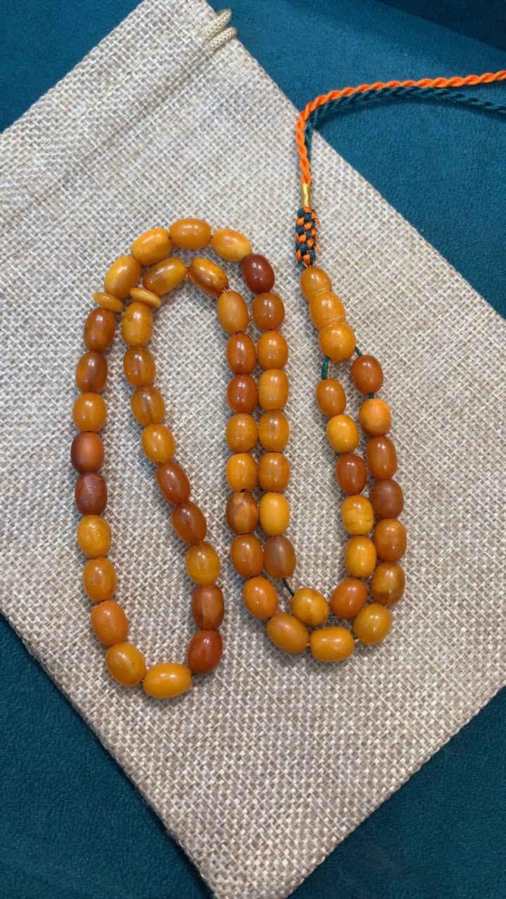 السلام عليكم 
مسبحة انتيكة تحفة من الكهرب الالماني القديم جداً من الكهرب الطبيعي مكفول 100% وزن المسبحة18.40 غرام عدد الحبات 57 حبة توصيل متوفل بغداد كافة المحافظات السعر خاص رجاءاً ♥️


**إذا كنت صاحب هذا الإعلان وتريد حذفه لأي سبب، رجاءا أرسل رسالة إلى الدعم الفني**