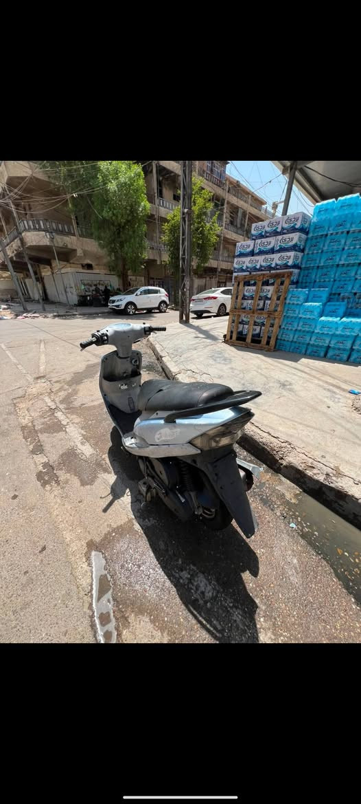 السلام عليكم ماكس منغولي للبيع دراجه بلاديه وما بيها نقص برغي كامله كلها ب500وبيها مجال مكاني البياع***********
