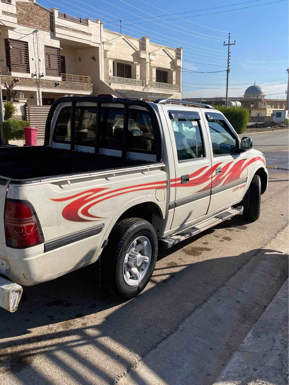 پيكةب گؤناو مؤديل 2012 مةكينة بةخ بؤدي قولاب جوار جام كارةبا تةبريت سارد و گةرم بةشةرت گير مةكينة ئةكسل توند و تؤلي هةموي بةشةرت جوار تاية و ويلي تازةية سةيارةكة جاهيزة مالي كةسابتة يةك دينار مةسروفي نية سةنوي 2023 بةسةر جوة سحري 50 وةرةقة كةمك محملة لة هةوليرم رةقةم تةلةفؤن *********** أربيل, العراق
