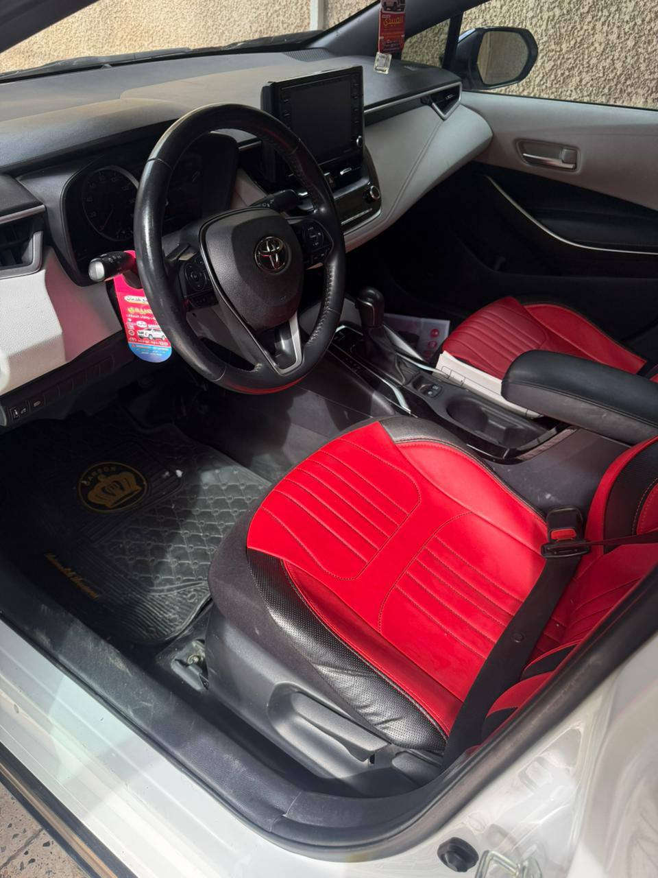 السلام عليكم 
بيع مستعجل 128 $ 
كورله وارد امريكي 
حادثها 3 قطع اماميه بدون دواخل 
موديل 2022 
مواصفات APEX 
تجي فول مواصفات عدا الفتحه 
قماره سوده بلاد 
ملاحضه اخوان 
( السياره بيها محلاضات لحيه اماميه مكسورة + طخه بسيطه بلجامغ الخلفي عايفها ع حطتها وبيها 3 رصعات بلقماره وموضحه بلصور ) 
للاستفسار *********** أبو فادي 
مكاني بغداد العامريه
