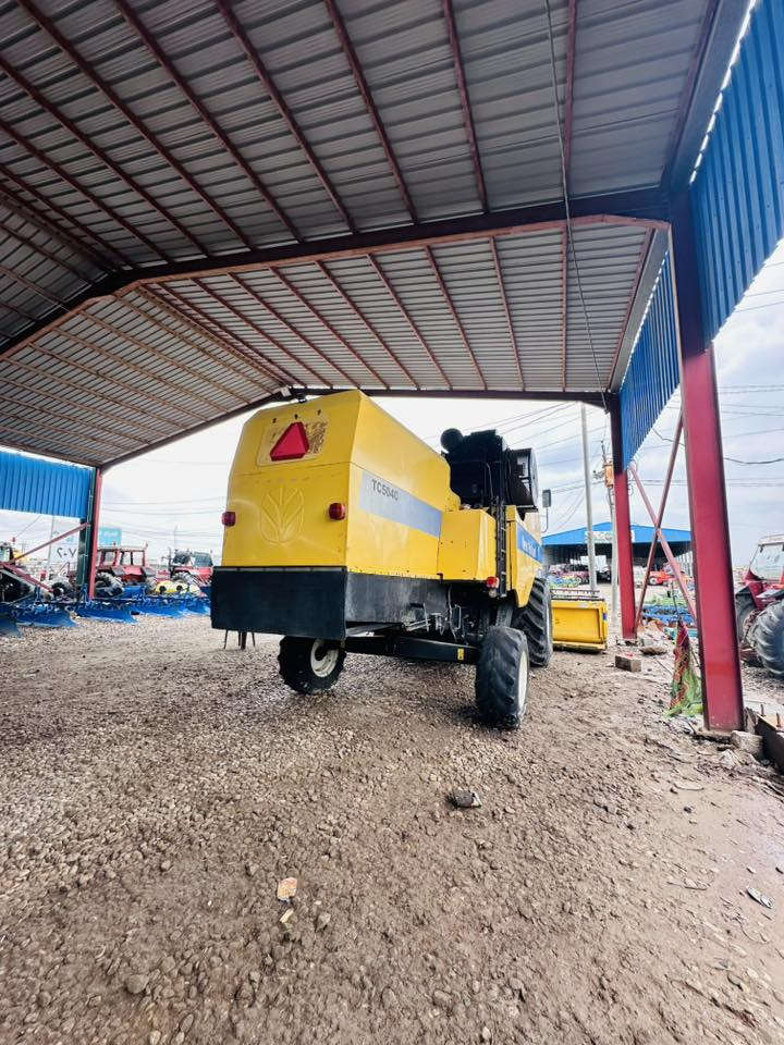 بسم الله الرحمٰن الرحيم 

السلام عليكم 🫡 

معرض حجي أحمد أبو عباس 

لبيع المكائن والحاصدات والأدوات  الزراعية 

حاصده نيهولند 4بلم TC5040قايش 

حره وتحويل ثاني يوم رقم واسط 
 
واسط الزبيديه شارع المعارض 

الاستفسار***********📞
