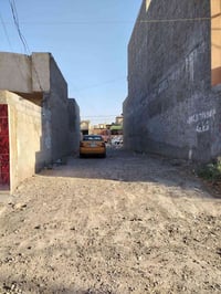قطعه ارض للبيع السلاميات رقم القطعه٢١١٨ ١٠٠م محدوله ومفروشه سبيس ومي و...