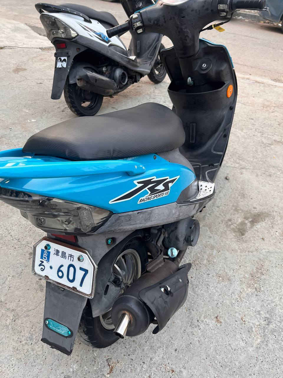 السلام عليكم دراجه ماكس عدله RS100 بوشه 55 بلادي 
الدراجه خير من الله شلعه ومعدل تشك  كهربائيات كلها شغاله
وبيها تزويد خفايف💓يدأت بريك موسك🩷
بك لايت قلب حب 🩷💙
زوج كلجات رياضي حرف N مال رمبه داخلات فحص
ويل مشيف فافون اصلي 
صالصنه دبل بوشه مال رمبه 
وبراغي تزويد ازرك
ملقط سبع الوان اصلي 
تعلاكه اصليه
رقم مال يابان رمبه 
نكرة سلف أو هندر اي وقت
مكاني بغداد حي الجهاد 
رقمي *********** أو راسلني عل صفحه
