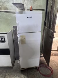 للبيع ضمان المجمده موجود(٥ )سنين استعمال شهر واحد والثلاجه ضمان تشغيل ...