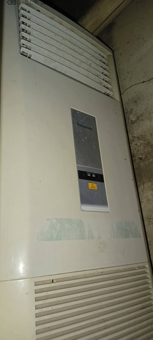 سبلت بنسونك ياباني للبيع 2طن بحاله جيده جدا غاز الشركه مكفول من اي خلل السعر 350 وبي مجال للستفسار ***********
