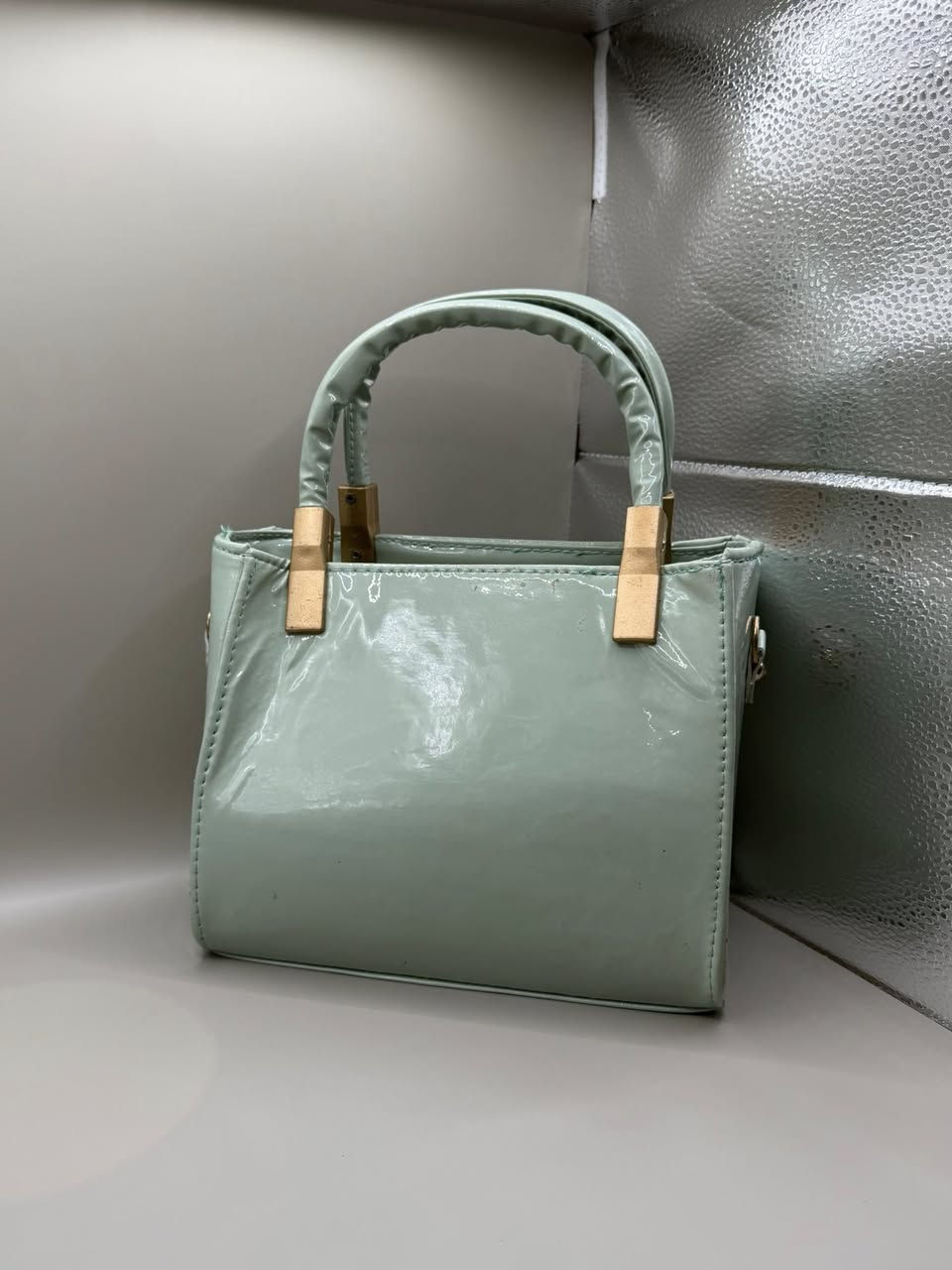 بنات اخر قطع عليهم خصم اسعارها ٥/٦/٧  لاف بس الحكو حجزو كوالتي يجنن الفحص بجود  المندوب


**إذا كنت صاحب هذا الإعلان وتريد حذفه لأي سبب، رجاءا أرسل رسالة إلى الدعم الفني**