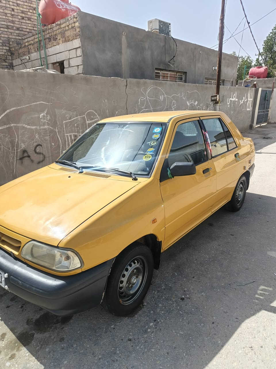 السلام عليكم
سايبه للبيع موديل15
جاهزه بدون اي نقص مصفره هيئة وغرامات رقم انكليزي بسمي تحويل ثاني يوم السعر ٣٦وبيه مجال حك الجيه***********
