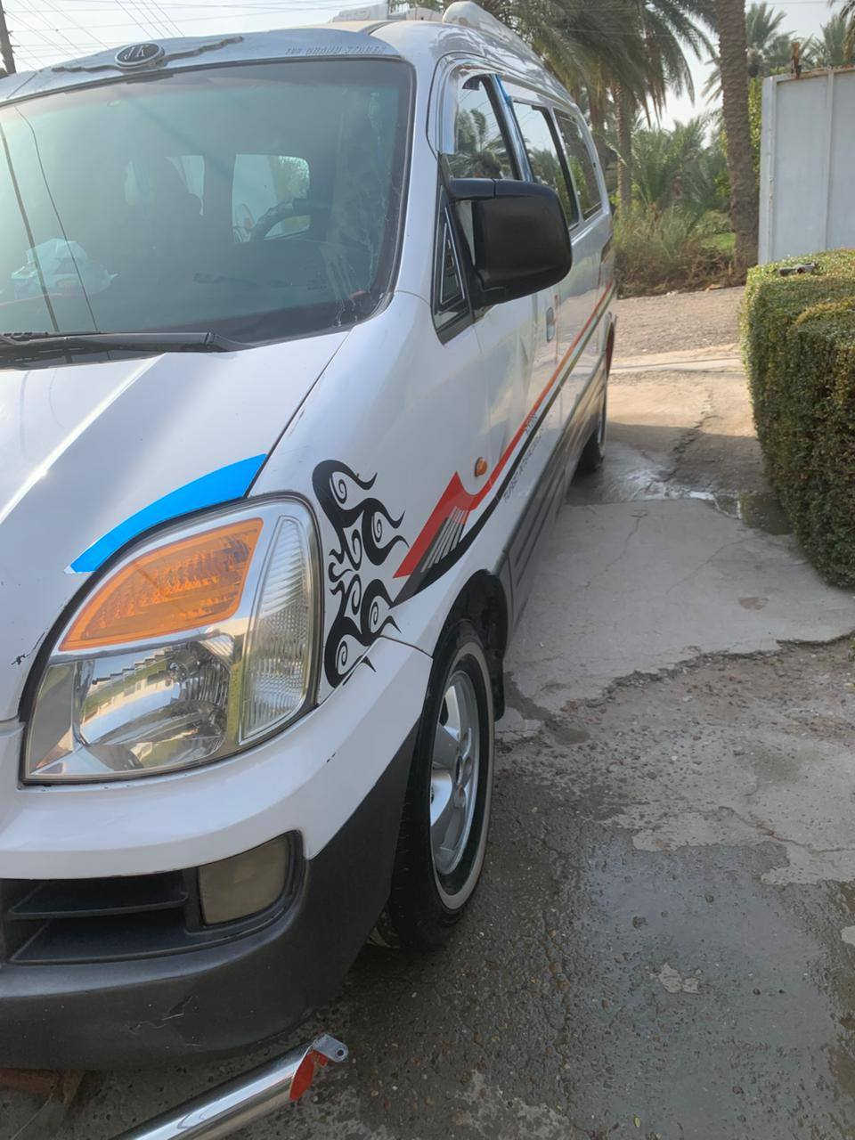 السلام عليكم اخوان ستاركس موديل 2006 للبيع او المراوس حسب القناعه الباب سلايد بيها طخه بالجاملغ الايمن  الشواصي شويه مفرگسة رقمها بغداد بأسمي تحويل ثاني يوم السيارة بيها خيط تبخير بس متنقص خلاص.سنويه باقيلها 10ايام وتسقط. تخم تاير جديد تبريد شغال مكانها بغداد....للأستفسار الاتصال على الارقام التالية ***********///***********.......والسعر 80وبيها مجال...(اخوان اني مكلف بالنشر فقط)
