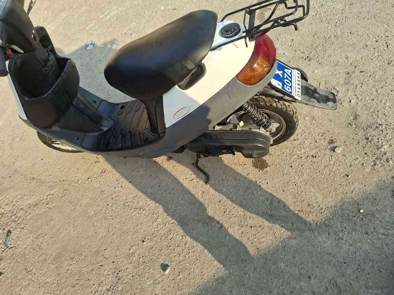 السلام عليكم دراجه بطه موديل 2003 دراجه  نظيفه جدآ محرك ما مفتوح واليحب يجيب احد يفحصها ماكو مشكله السعر    400وبيه مجال للاستفسار *********** مكاني بغداد ألامين  
الثانيه
