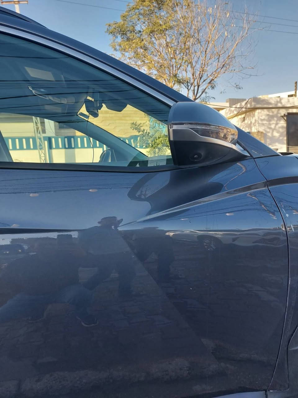 توسان 2025
وارد امريكي 
بانزين وهايبرد 
 حادثة بنيد واشوي جاملخ وحادث خفيف مو قوي 
لون فيلي 
بنورما+ فتحه 
بصمه تشغيل+ تشغل عن بعد + تمشي في الريمون 
تبريد قطعتين 
شاشه طويلة مو مقطعه 
كير تعليك 
كشنات تدفئة تبريد 
كشنات كهرباء 
صندوك بصمه ودكمه 
اشاير مري 
كامرات 360 
حساسات 360 
ردارات خلفي وامامي 
 ماشية 9000 الف يعني زيرو 
اعلى فئه وبعد بيها اهوي مواصفات 
السيارة عايزة بس اجنحه وطير 😊
السعر 235 وبيها مجال 
مكاني بغداد الكريعات ***********
