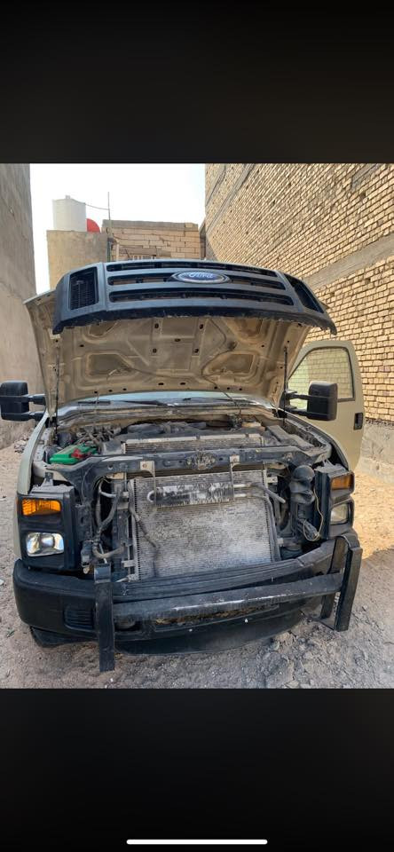 فورد F350 
ادوات ادوات ادوات 
السياره شغاله 
السعر ٤٥ وبيها مجال
مكانها بصره
***********
