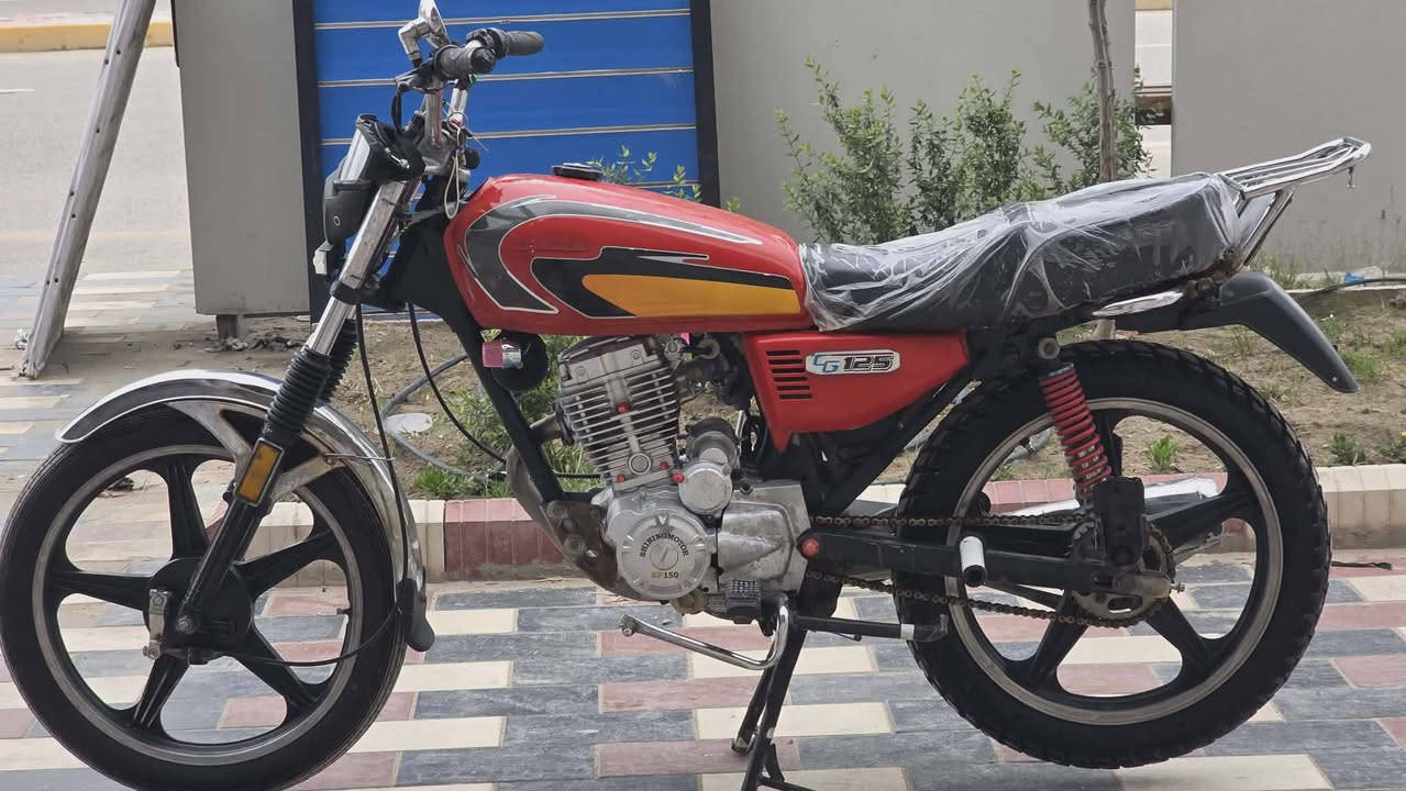 السلام عليكم
دراجه ثيوم 5 كير  موديل 2006،تعمير جديد، مكينه ستوته 23 نضيفه كلش، كهربائيات شغاله، دراجه جاهزه ونضيفه تايرات جبلي الاصلي ،رقم سنوية ساقطه فقط تجديد سنويه للبيع بـ 500 وبيهه مجال، مكان كربلاء،، رقم الهاتف  ‏‪***********‬‏ غير متواجد ع خاص، اتصل ع رقم او واتساب
