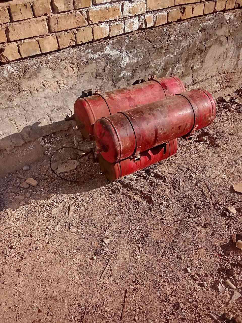 لبيع قراض مان اكسن سبرنكات مال اغجم 80 بلادي فريدكسن مال مان 82 جعمقه مال مان  كير 25 مال مان *********** مكاني بغداد ابو غريب تانكي 360 لتر  كاردن مان تك كل من سعره
