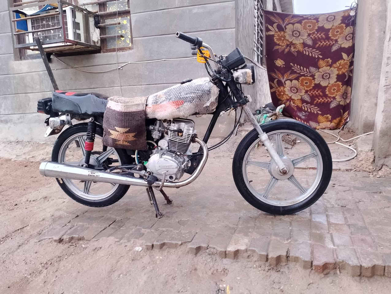 سلام عليكم دراجة البيع نضيفه كلك مكفوله مكان كربلاه الابراهيميه ***********
