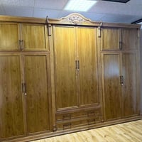 غرف نوم • ٦ أبواب • درجة أولى