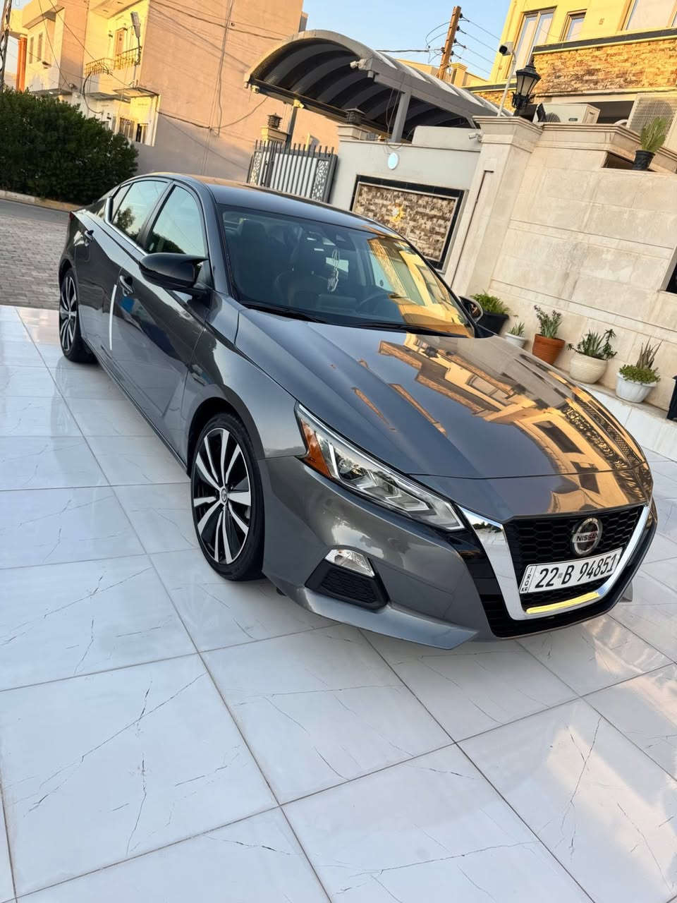 للبيع نيسان التيما موديل 2022 SR سعر 148$ قفل 
مواصفات sr معروفه فول كشن جلد شاشه جبيره تشغيل عن بعد ويل جبير بلادي لايت زنون ام الحاجب 
ضرر بونيد وجاملغ بدون دواخل 
ماشيه 70 
مكاني كركوك  ***********
